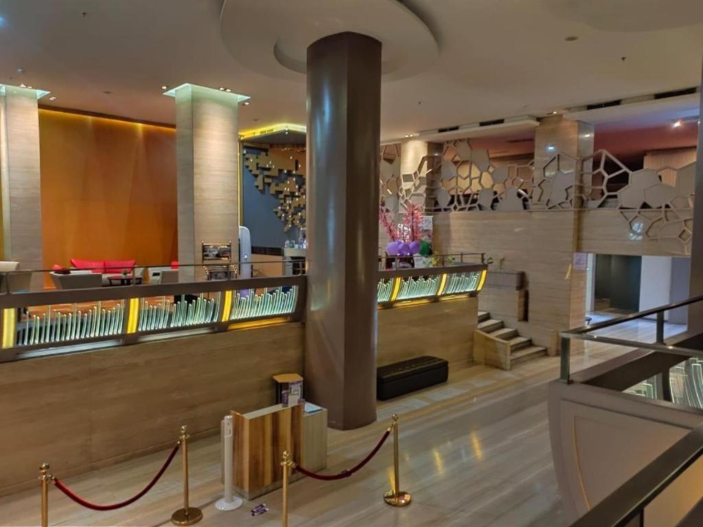 Royal Bay Hotel Makasar Zewnętrze zdjęcie