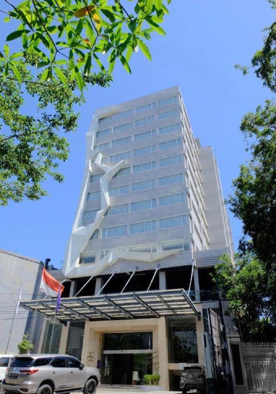 Royal Bay Hotel Makasar Zewnętrze zdjęcie